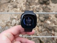 Commentaire : Fitbit Versa 3 pourrait être la meilleure montre connectée de Google