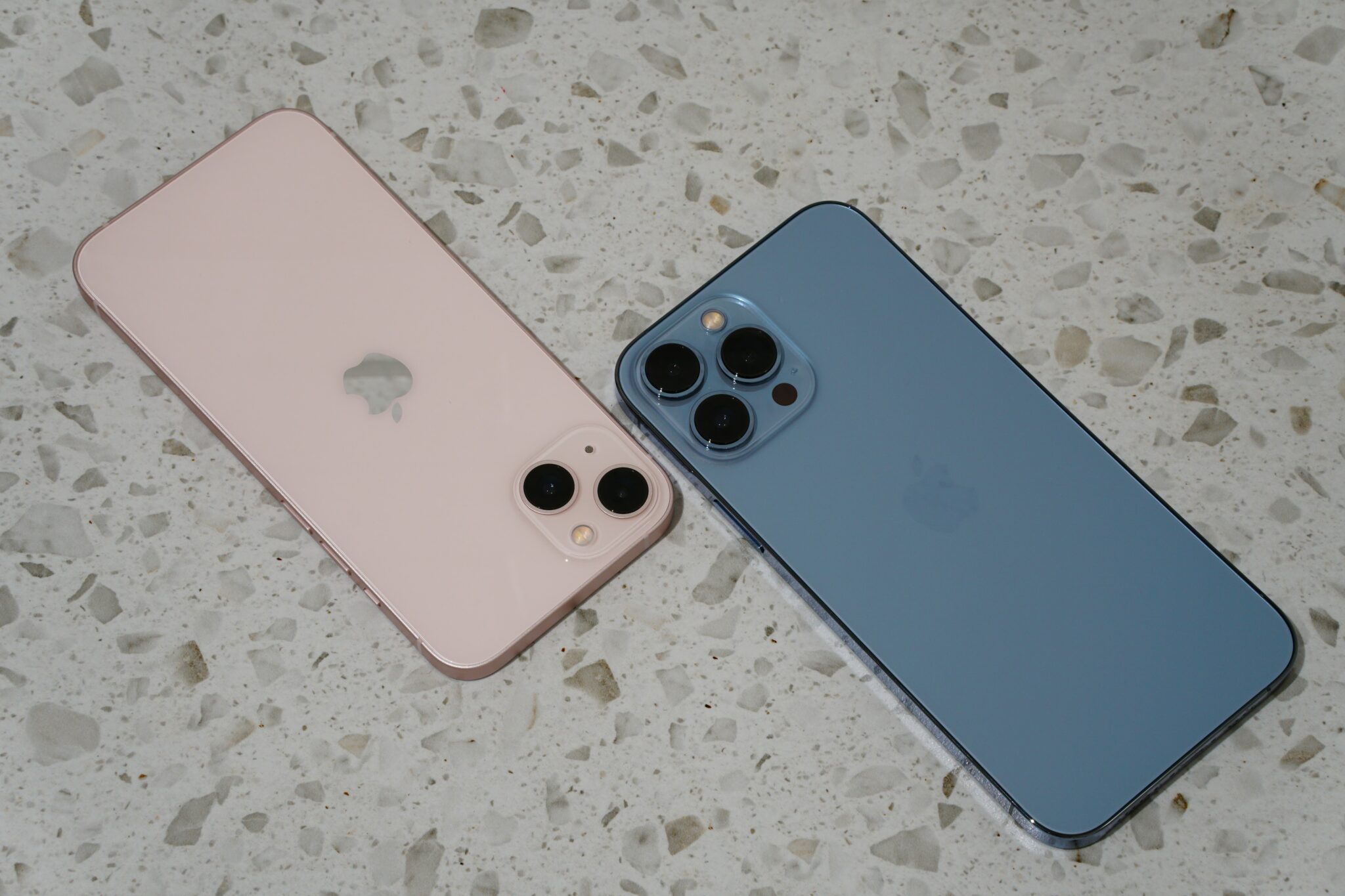 iPhone 12 et iPhone 13